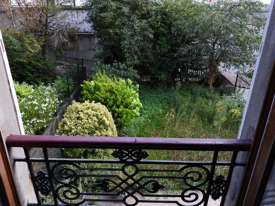 Beauty Of Paris Apartment